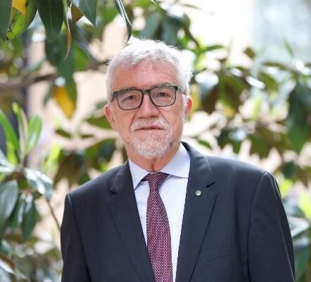 Director en el Centro de Supercómputo de Barcelona